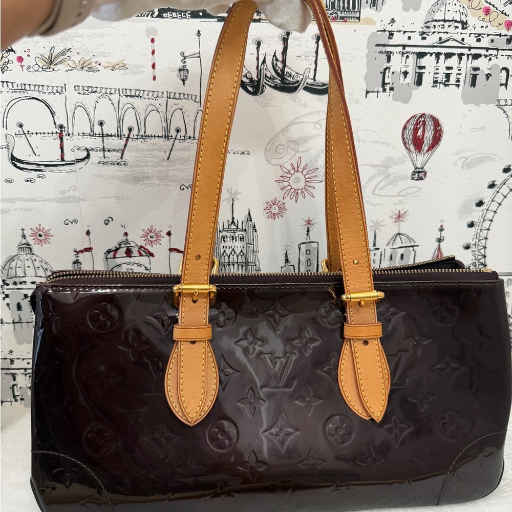 LV ROSEWOOD AVENUE AMARANTE Vernis Patent Leather Brown Tote with Tan Handles